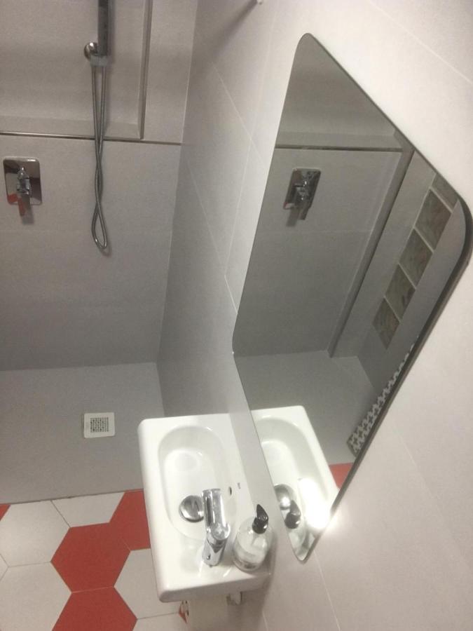 Ferienwohnung Loft Con Encanto En Pleno Centro De Málaga Exterior foto